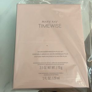 NEW Mary Kay time wise microdermabrasion plus set